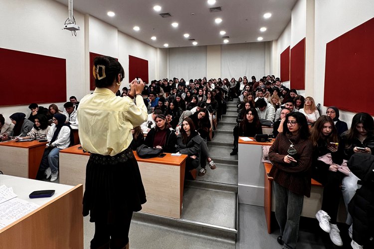 "Atatürk İlkeleri ve İnkılap Tarihi I Ders Buluşmaları"